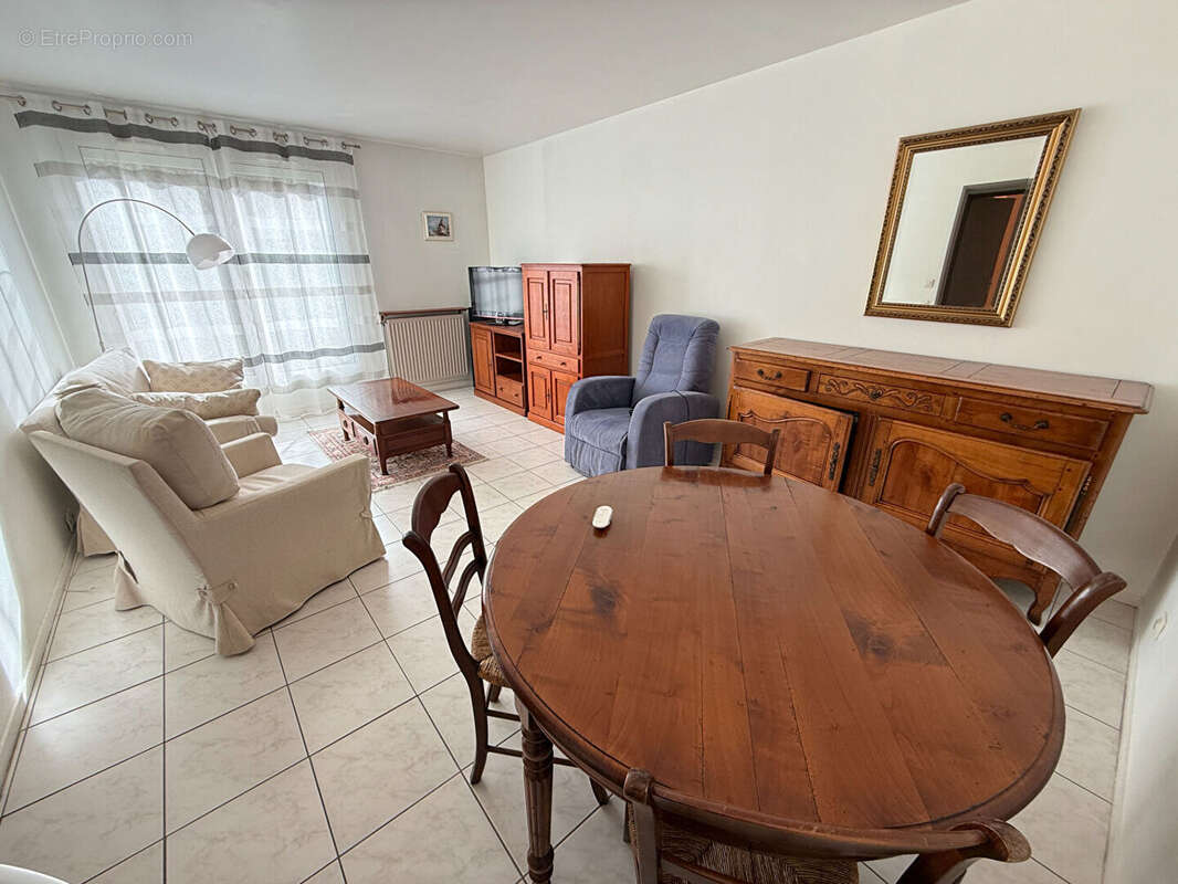 Appartement à ELANCOURT