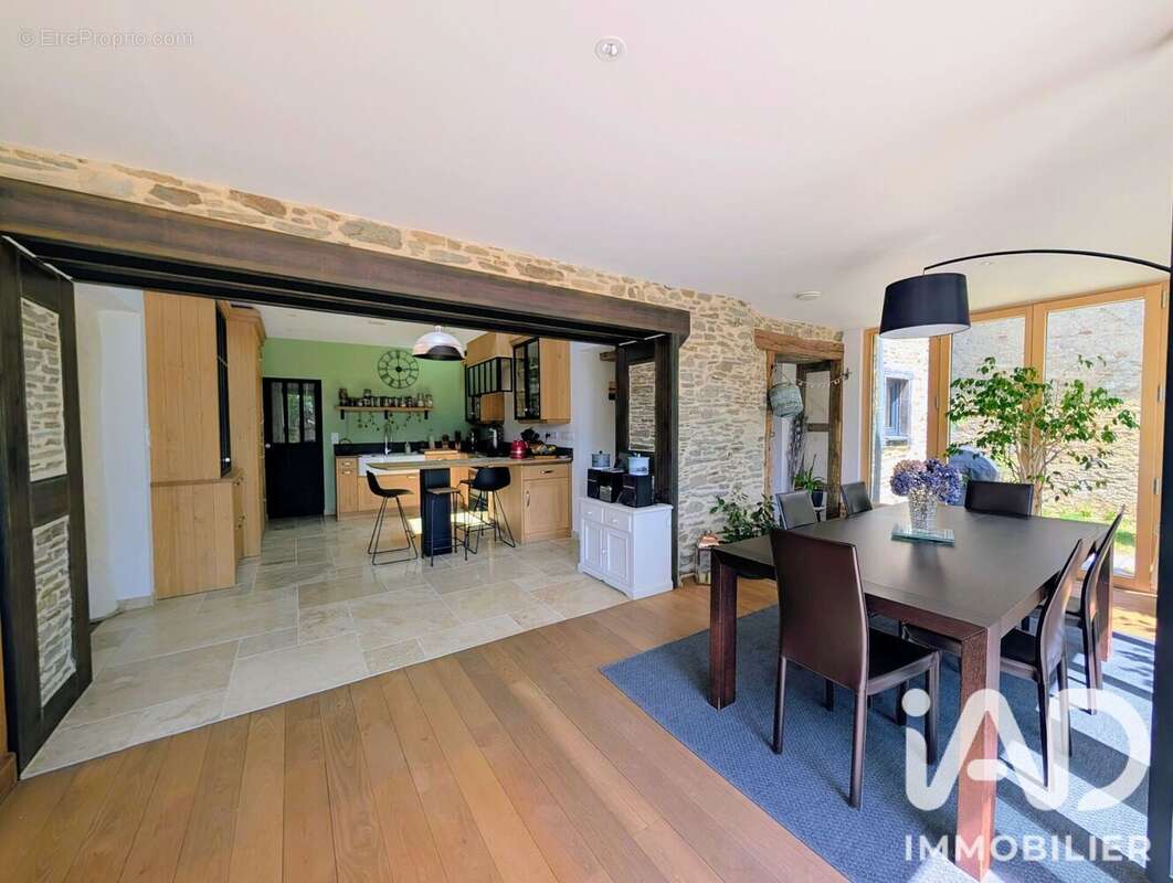 Maison 187 m² à Thorigne-Fouillard  - photo 3