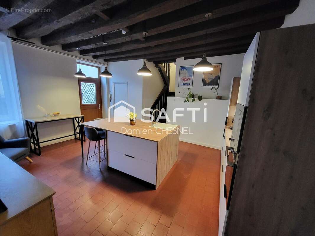 Photo 3 - Maison à SAINT-AMAND-MONTROND
