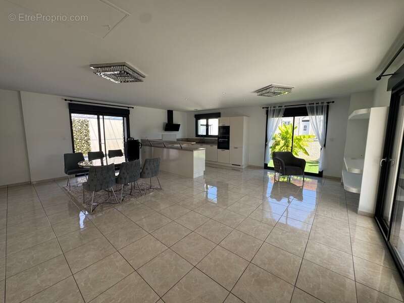 Maison à CIRY-LE-NOBLE