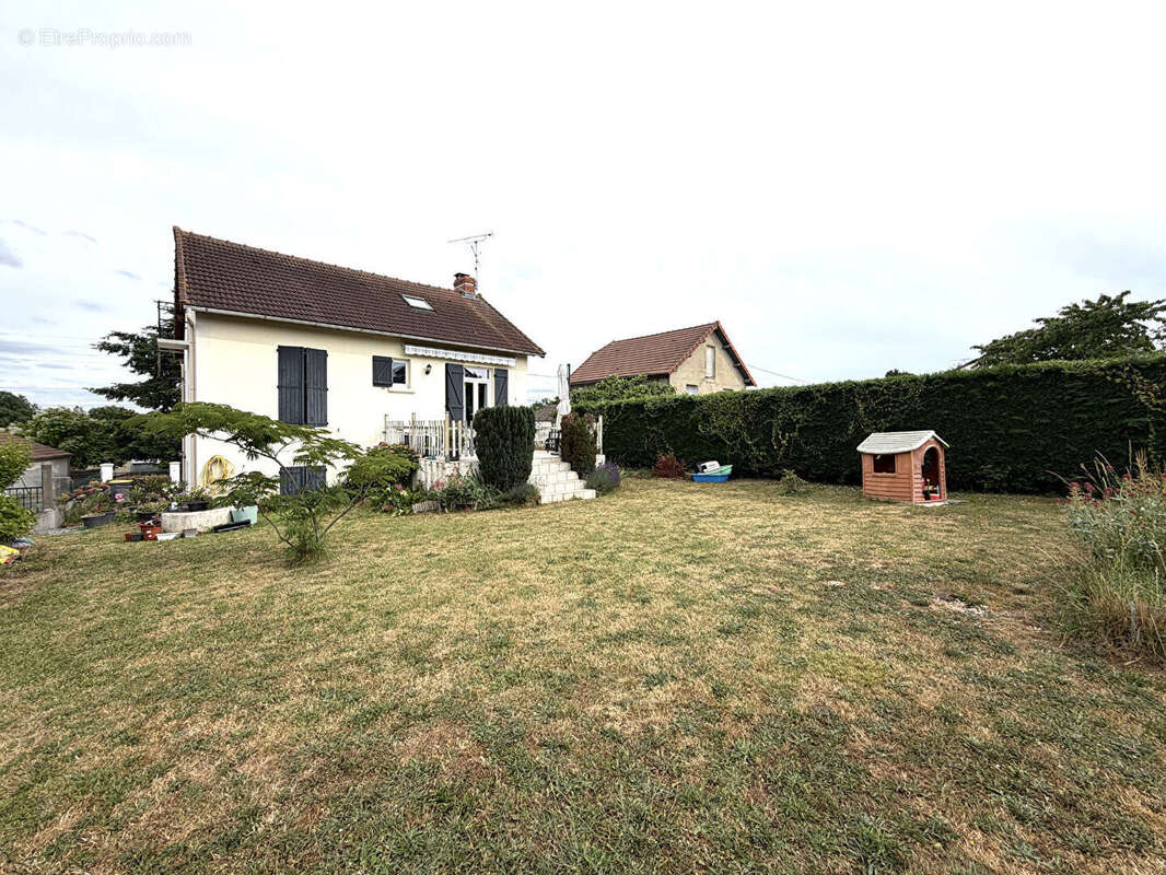 Maison à DOMERAT
