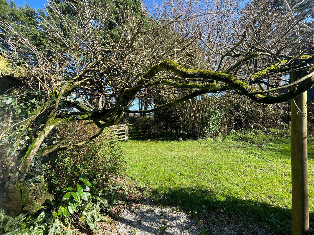 Maison à HUELGOAT