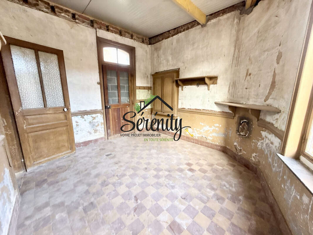 Maison à FLESQUIERES