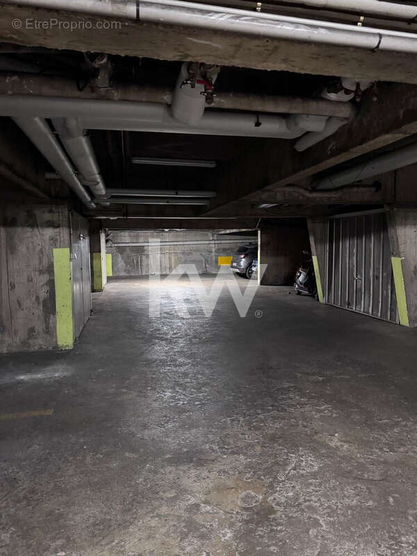Parking à vendre à Paris-15e (75015) - photo 2