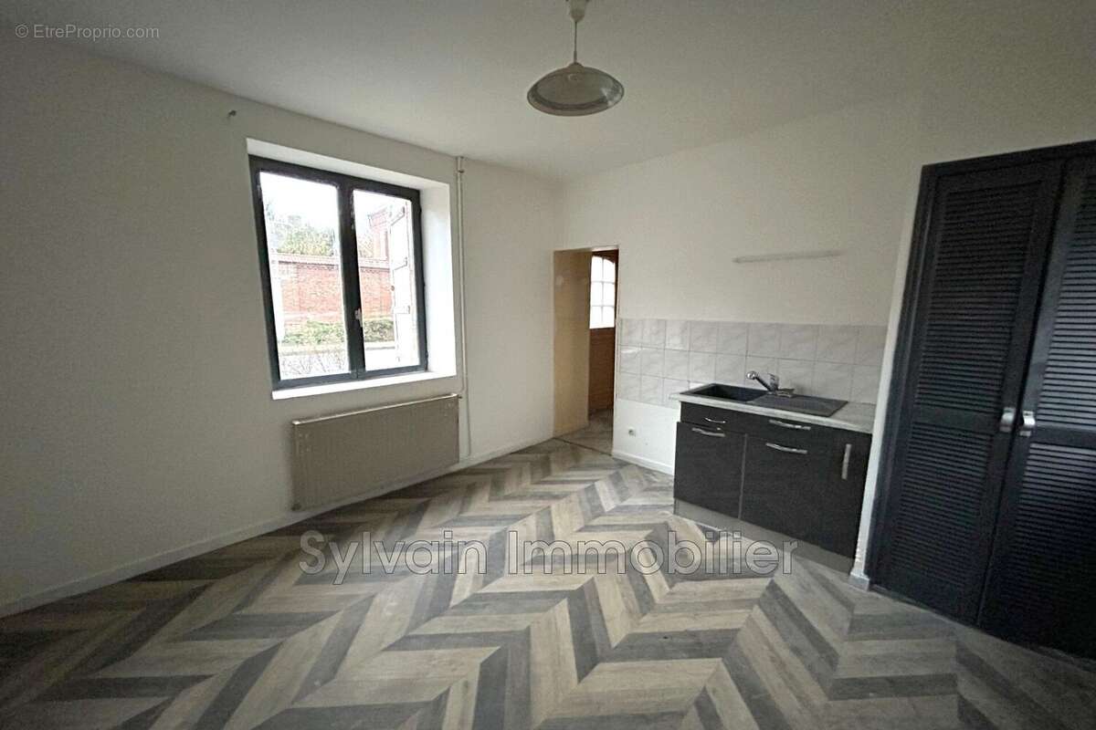 Maison 72 m² à Songeons  - photo 3