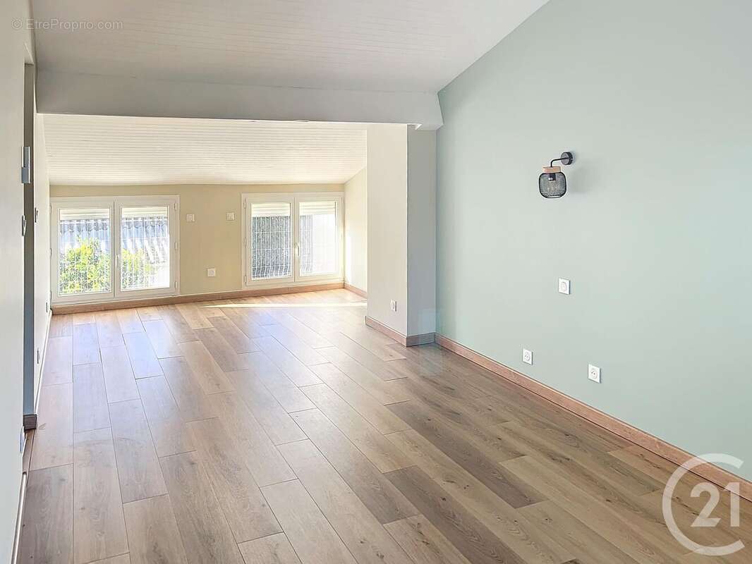 Maison à SAINT-CYPRIEN