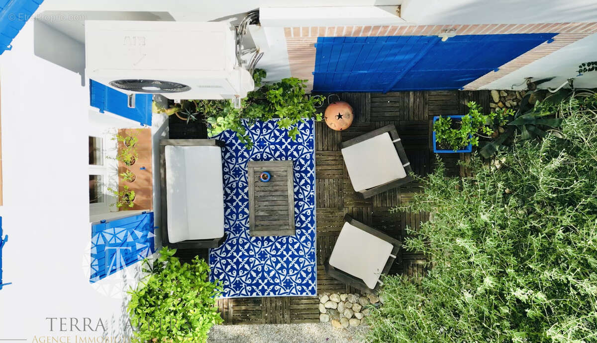 Maison à SAINT-GENIS-DES-FONTAINES