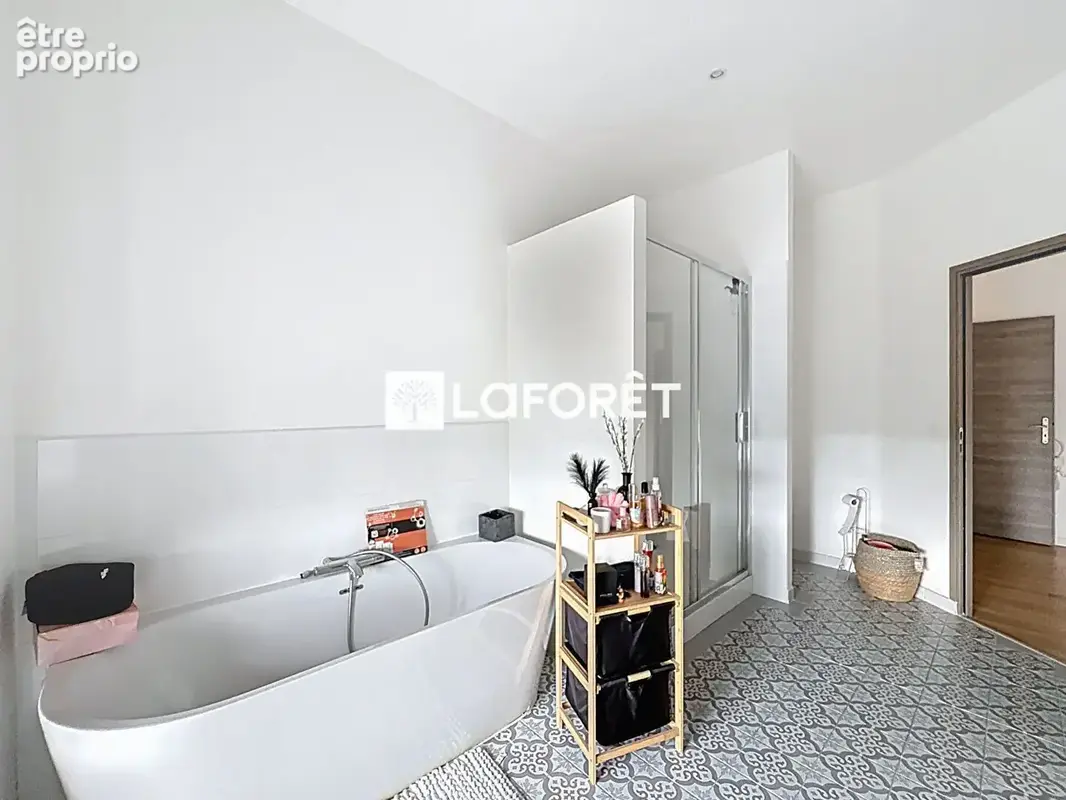 Superbe maison contemporaine de 250 m² située à Montesson, à seulement 15 minutes du RER de Sartrouville. - photo 14