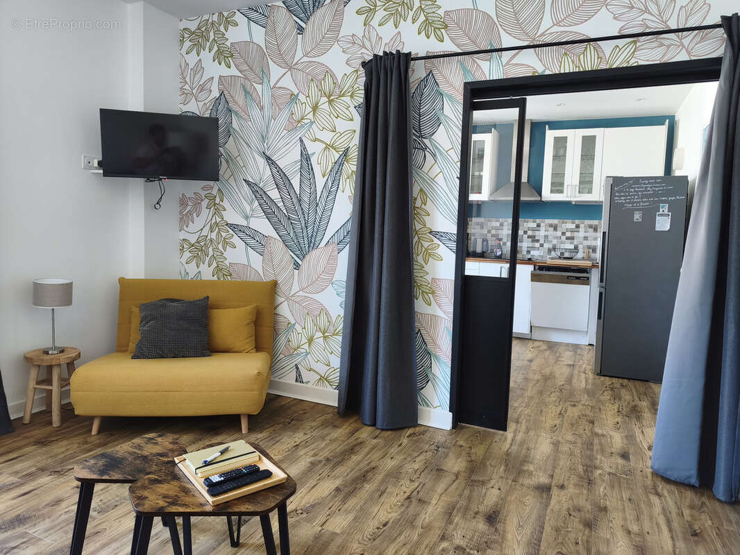 Splendide T2 de 49 m2 entièrement rénové et bien situé - photo 5