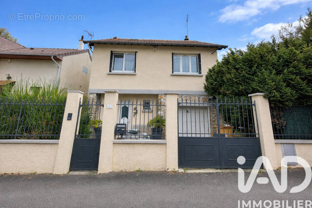 Photo 1 - Maison à VAUJOURS