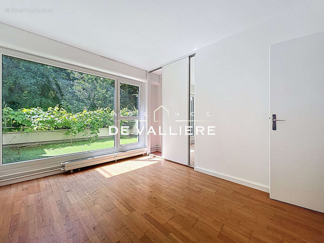 Appartement à NANTERRE