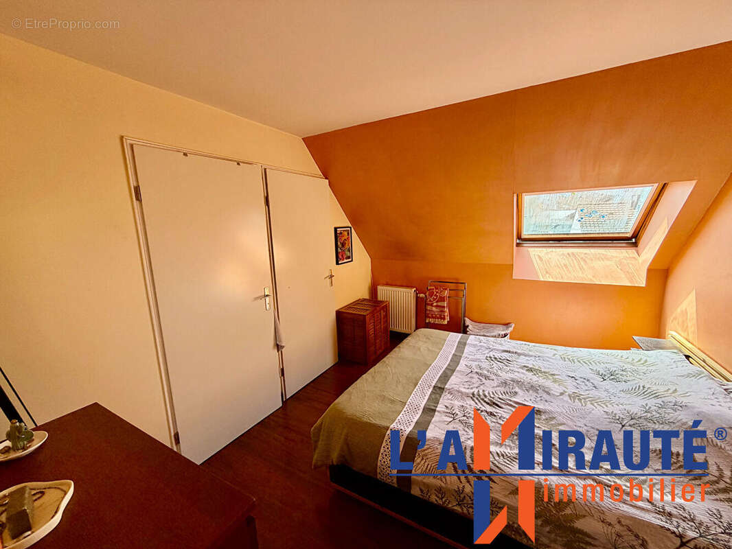 Appartement à SARTROUVILLE