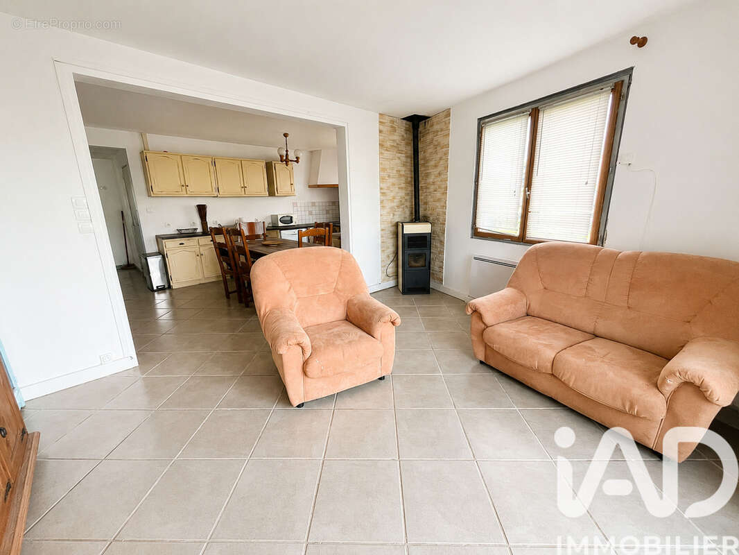 Photo 3 - Maison à REBAIS