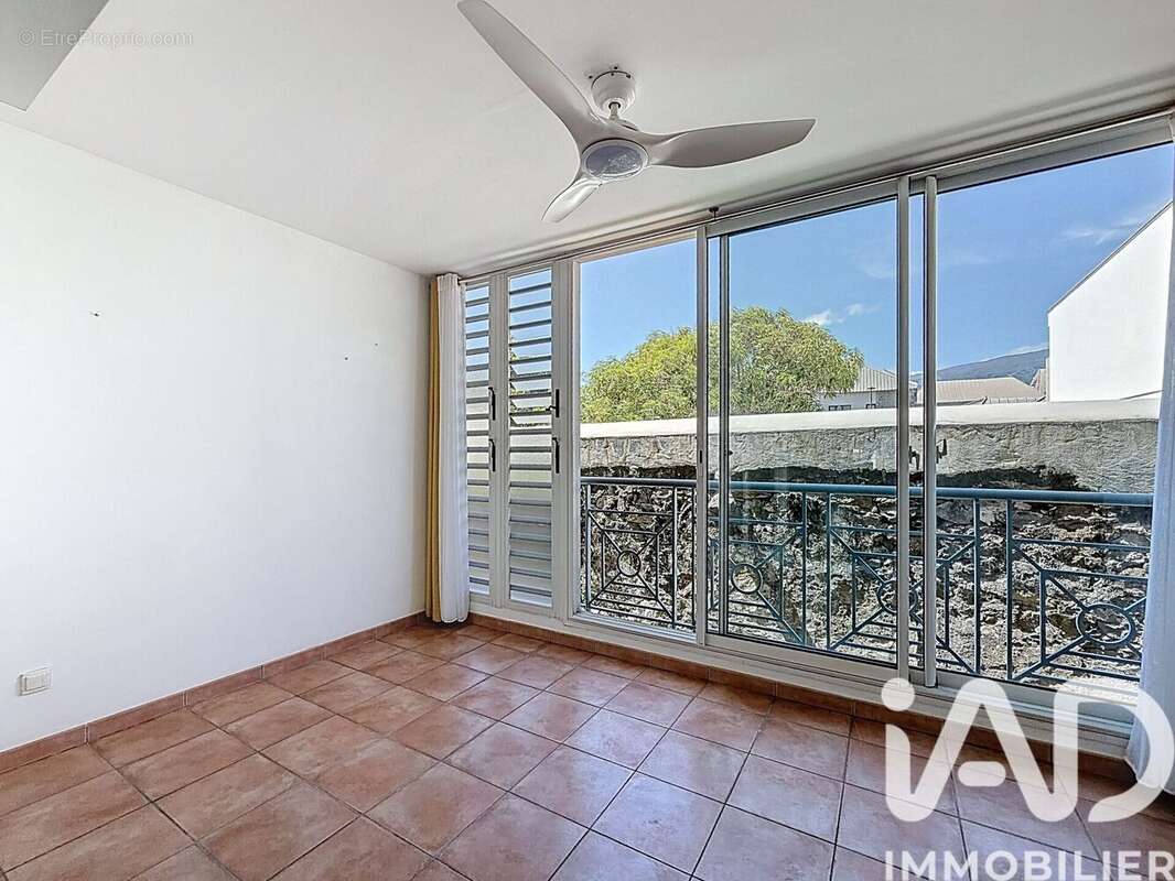 Photo 8 - Appartement à SAINT-DENIS