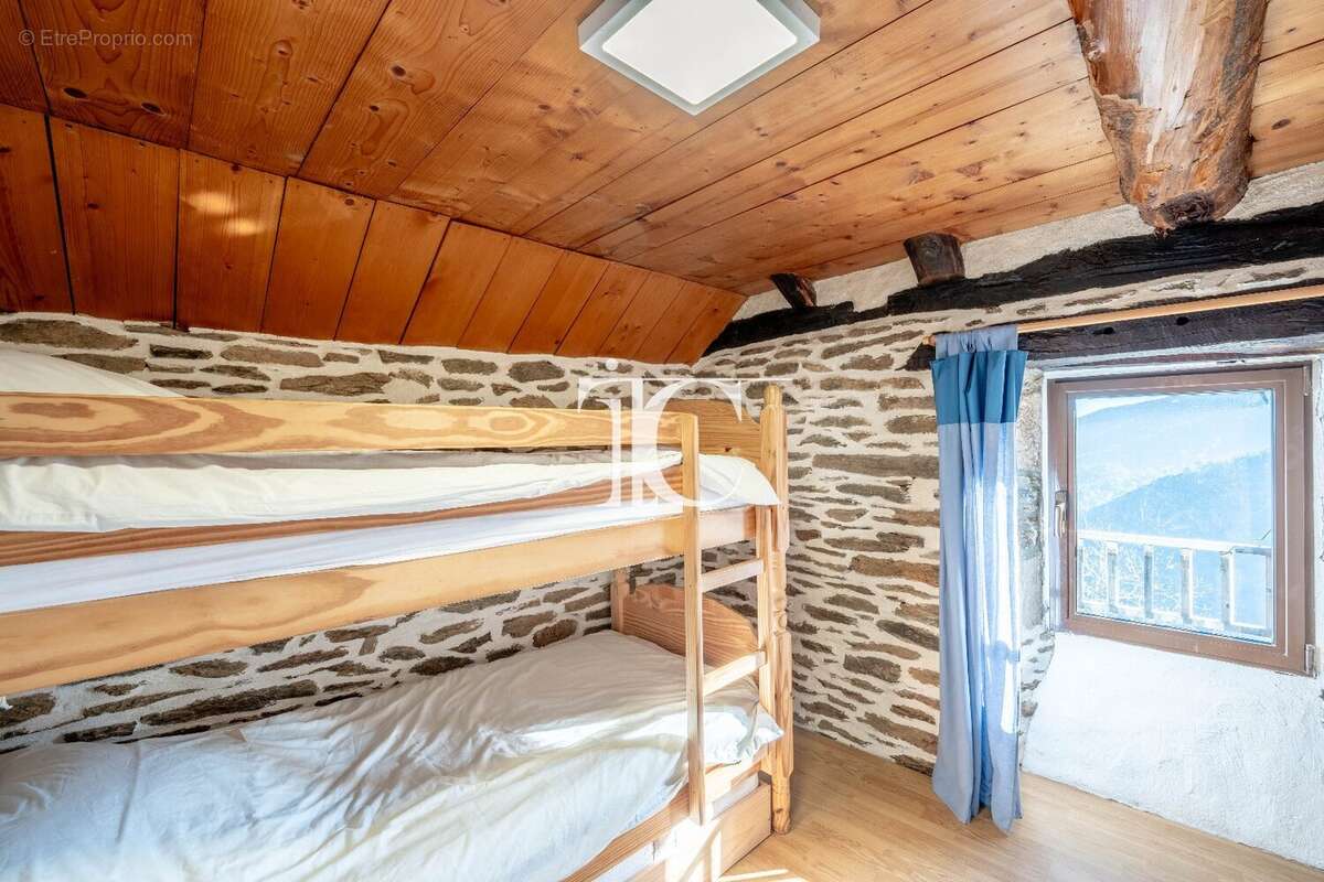 Maison à LABLACHERE