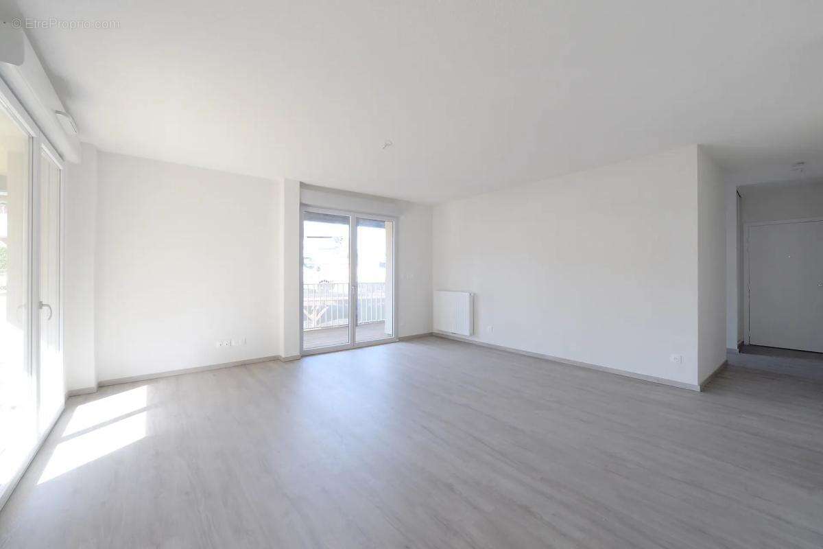 Appartement à RAMONVILLE-SAINT-AGNE