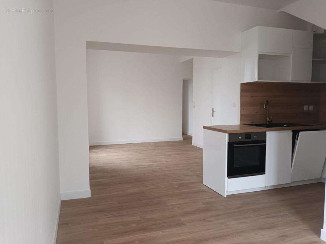 La Rochelle 17 La Genette Centre ville Les Parcs APPARTEMENT T3 - photo 2