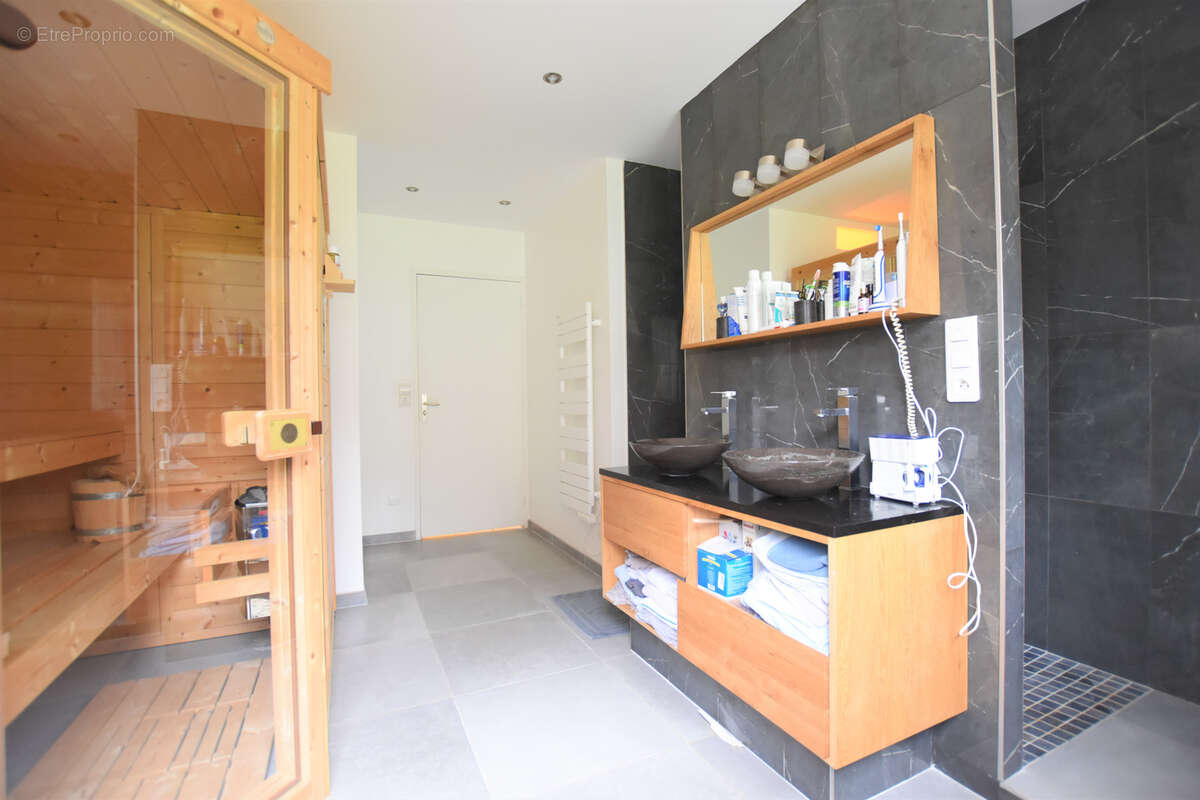 Maison à LES ESSARTS-LE-ROI