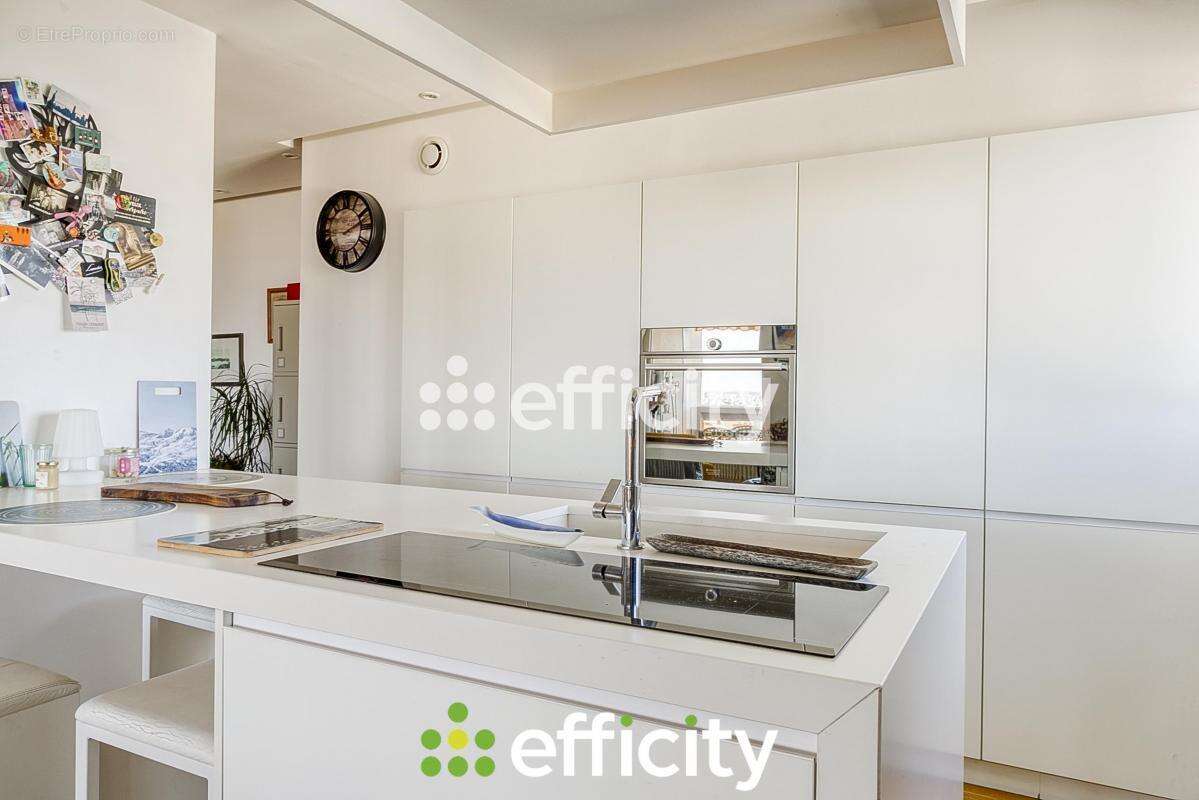 Appartement à LYON-6E