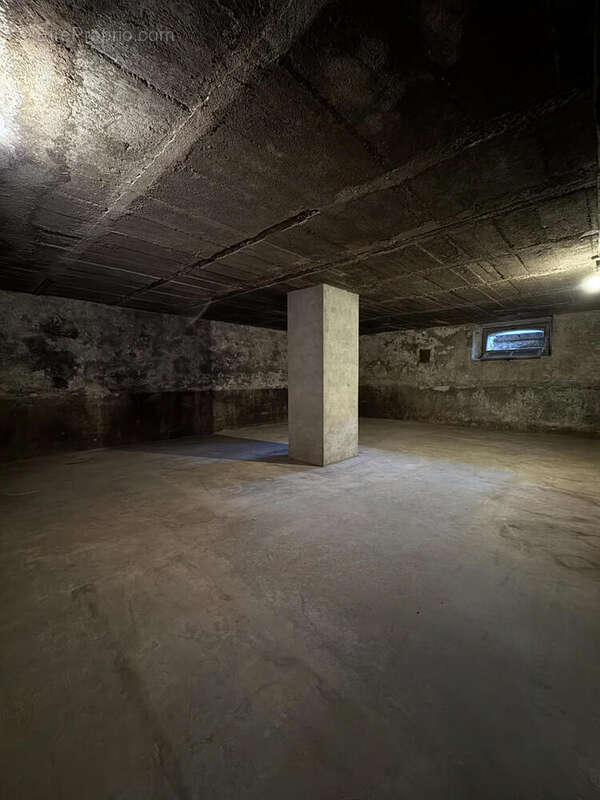 IMG_8234 - Commerce à SAINT-AME