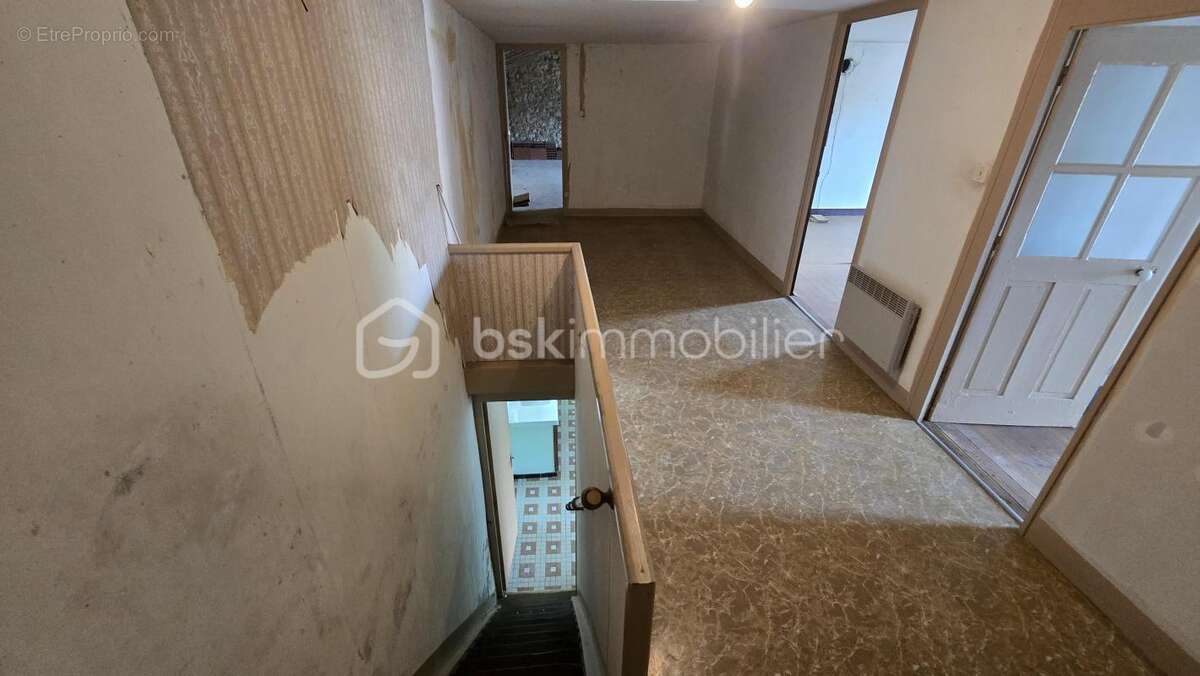 Maison à VASLES