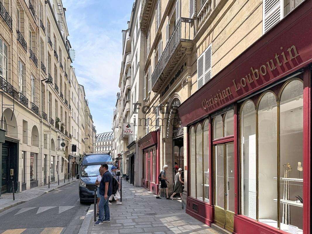 Paris 1 - louvre / palais royal - studio en dernier etage - photo 15