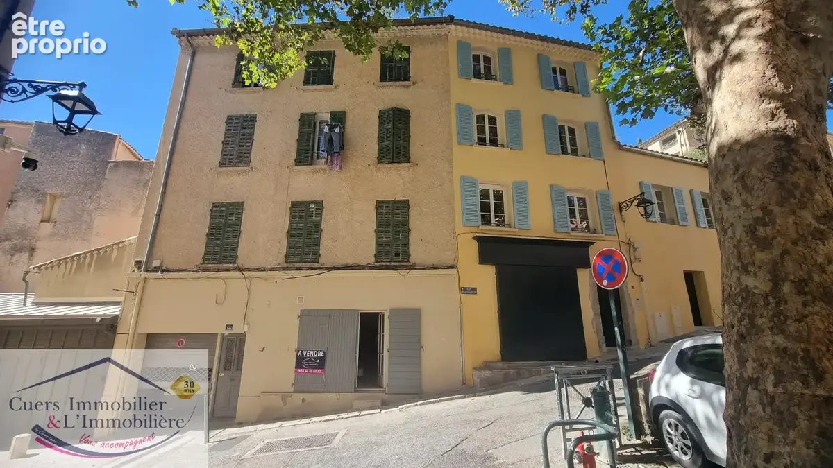 Hyeres, coeur de ville appartement t3 d'environ 67m2 - photo 8