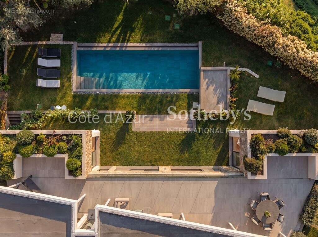 Maison à LE CANNET