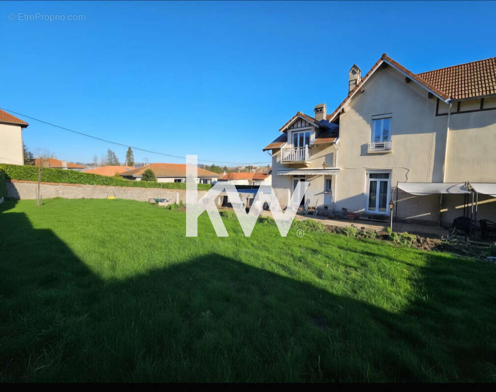 Appartement à FRAISSES