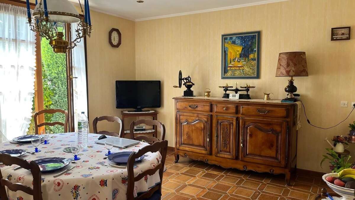 Maison à LONGNY-AU-PERCHE