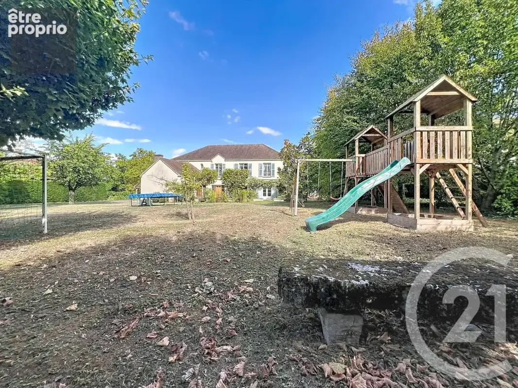 Maison 10 pièces 341 m² à vendre à Pont-Sainte-Marie (10150) - photo 10