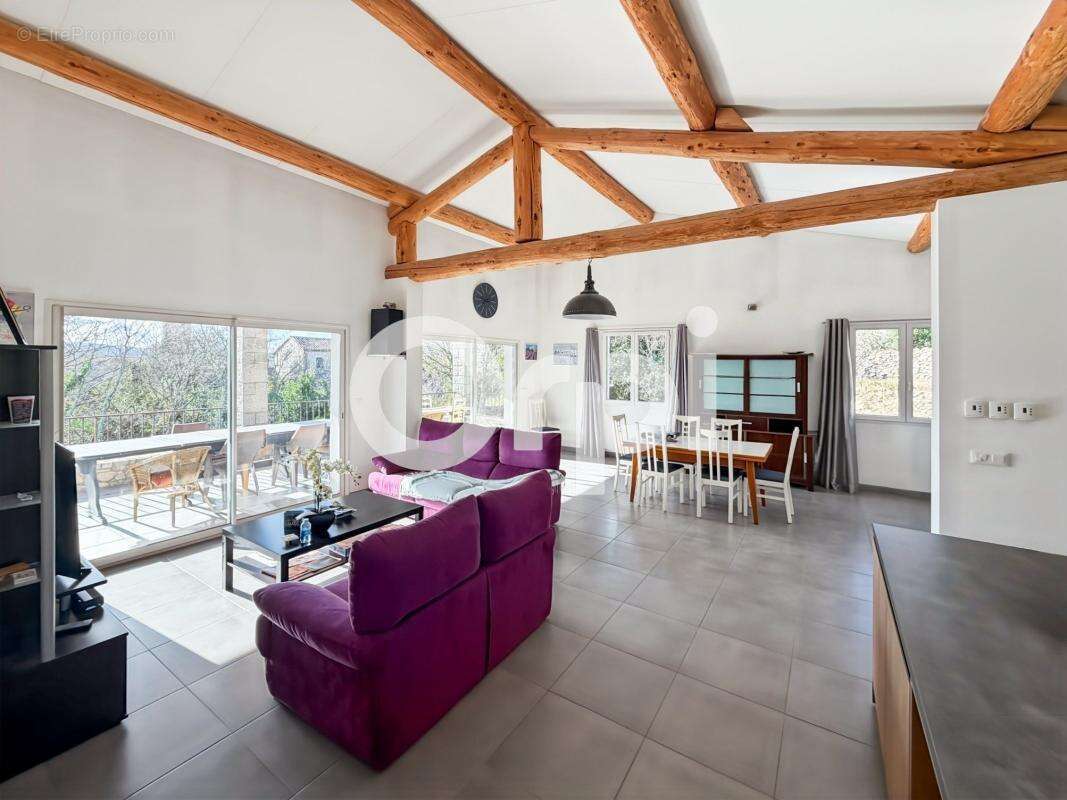 Maison à SAINT-ALBAN-AURIOLLES