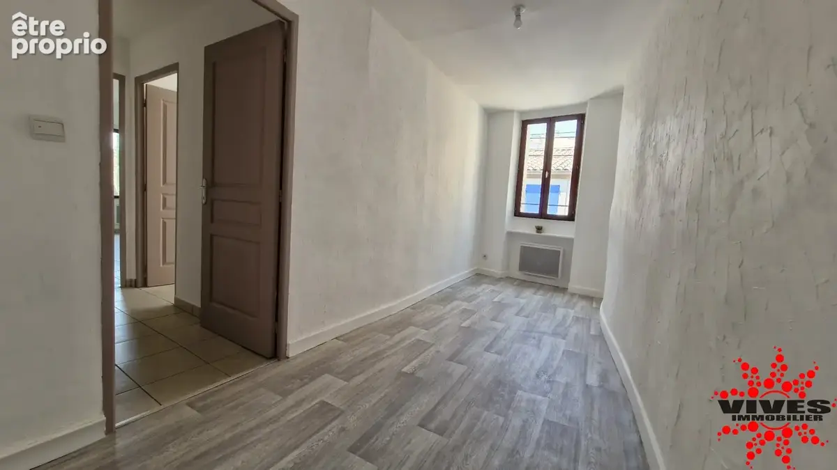 Immeuble de rapport avec 2 appartements et dépendances - photo 6