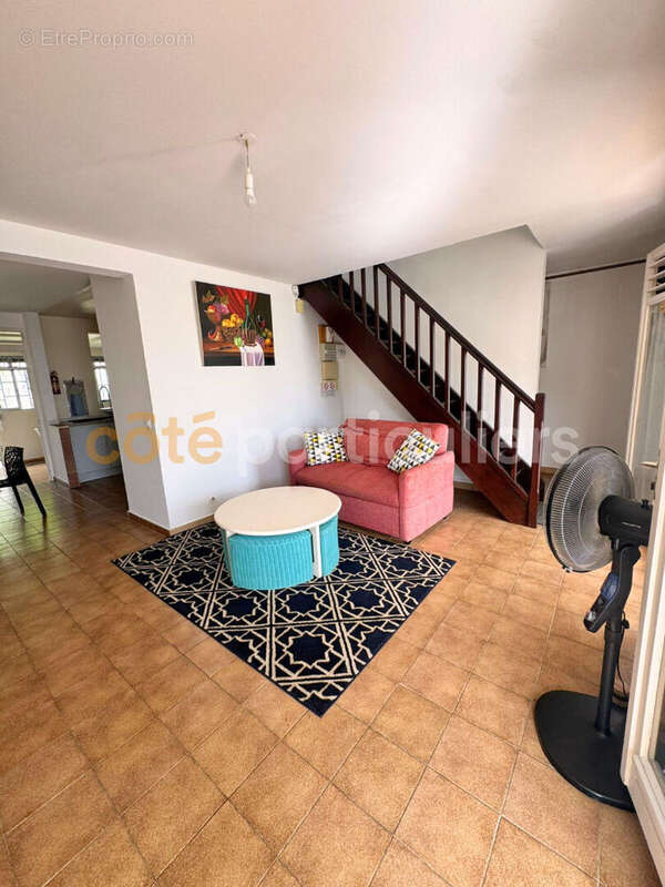 Maison à BAIE-MAHAULT