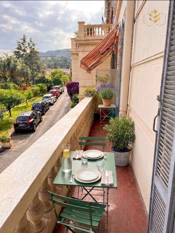 Appartement à MENTON