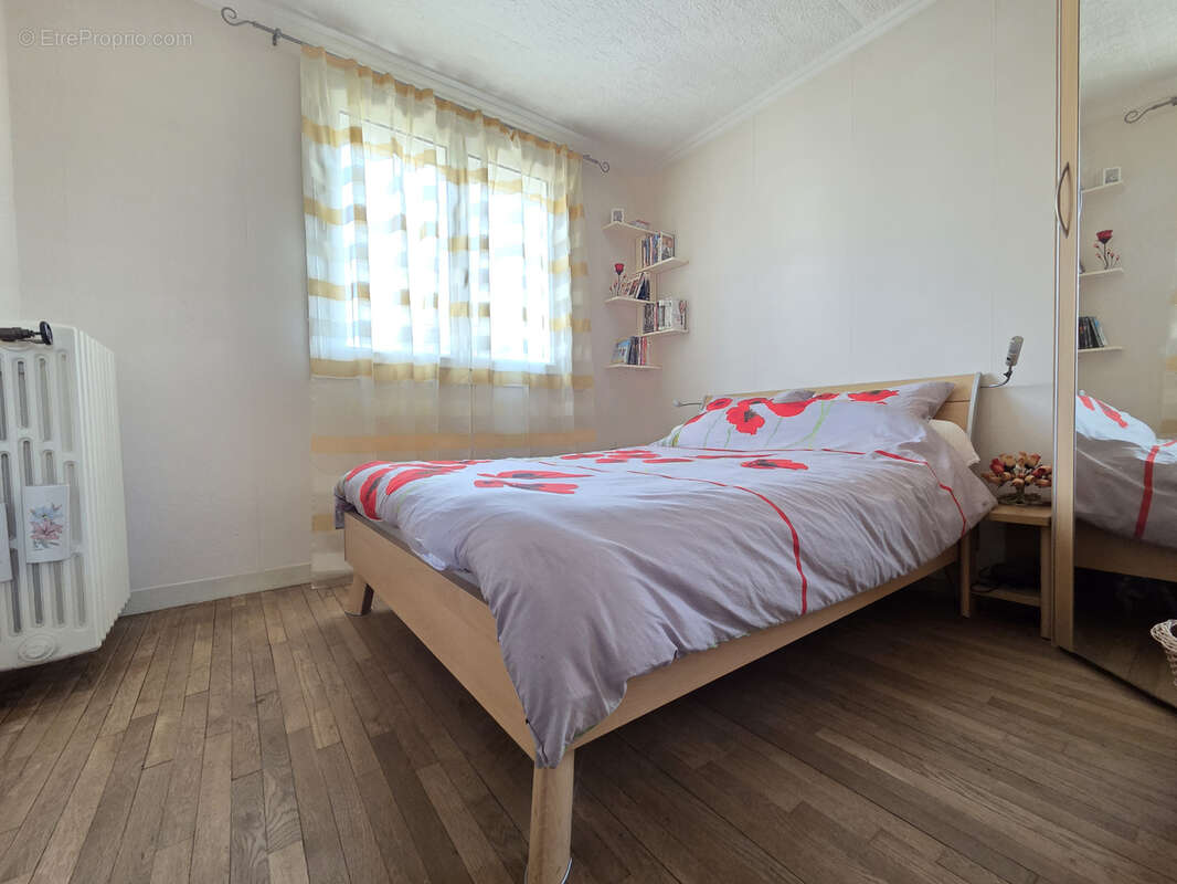 Maison à MARLY-LA-VILLE