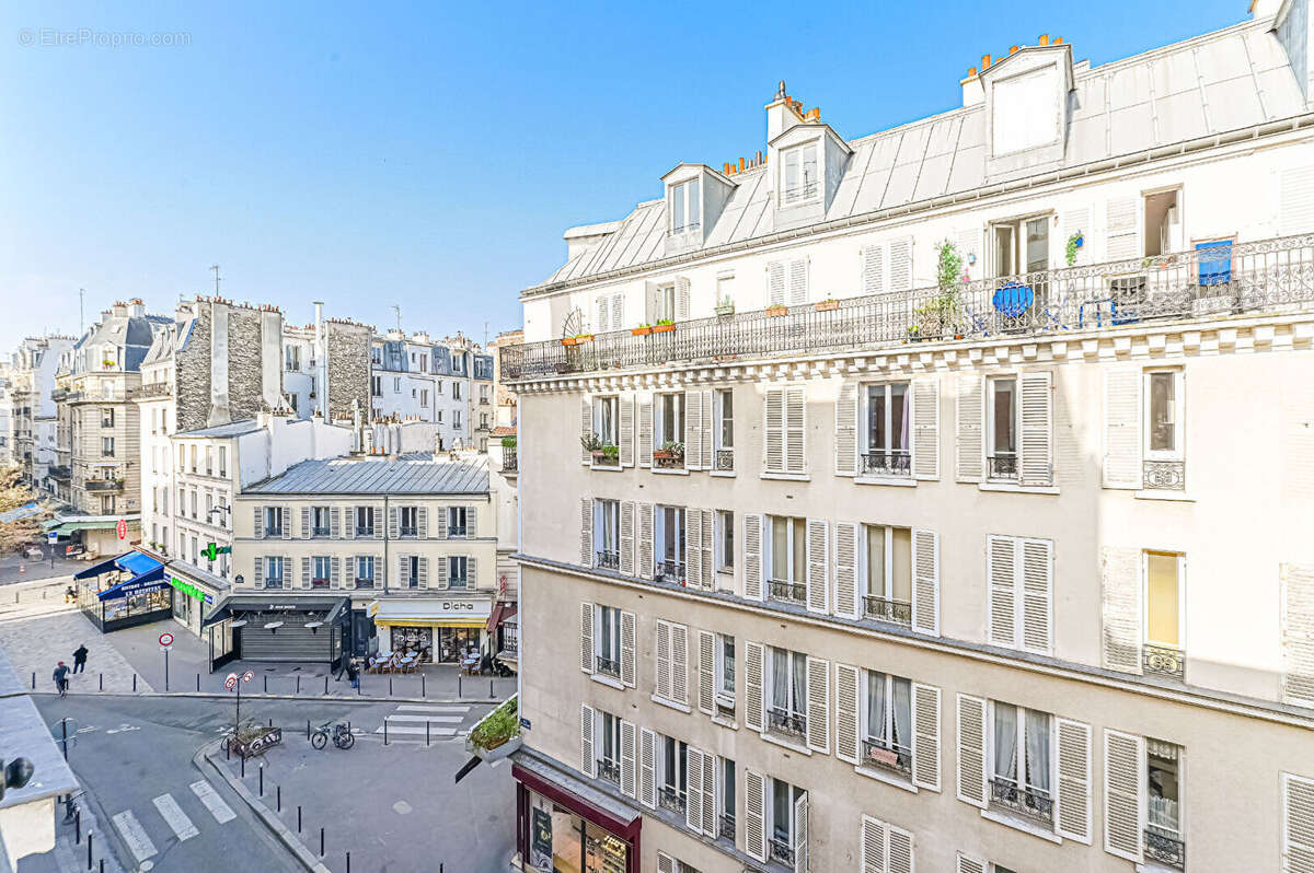 Appartement à PARIS-18E