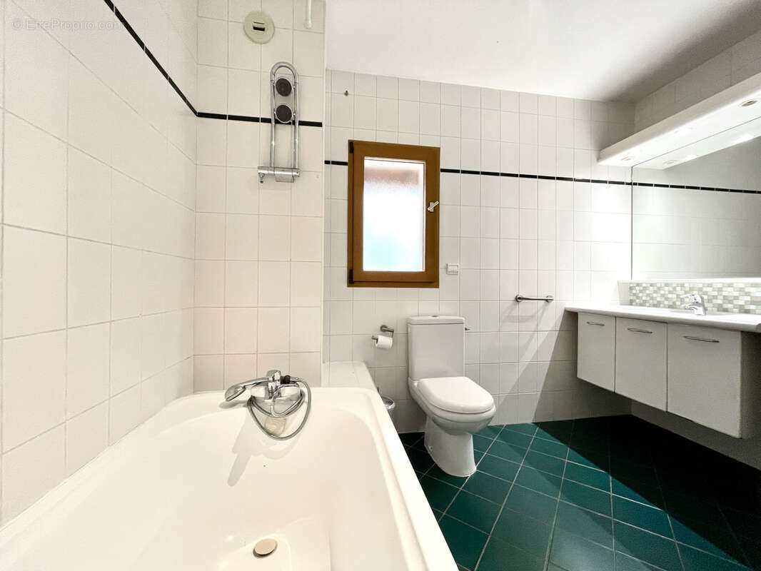 Maison à DIVONNE-LES-BAINS