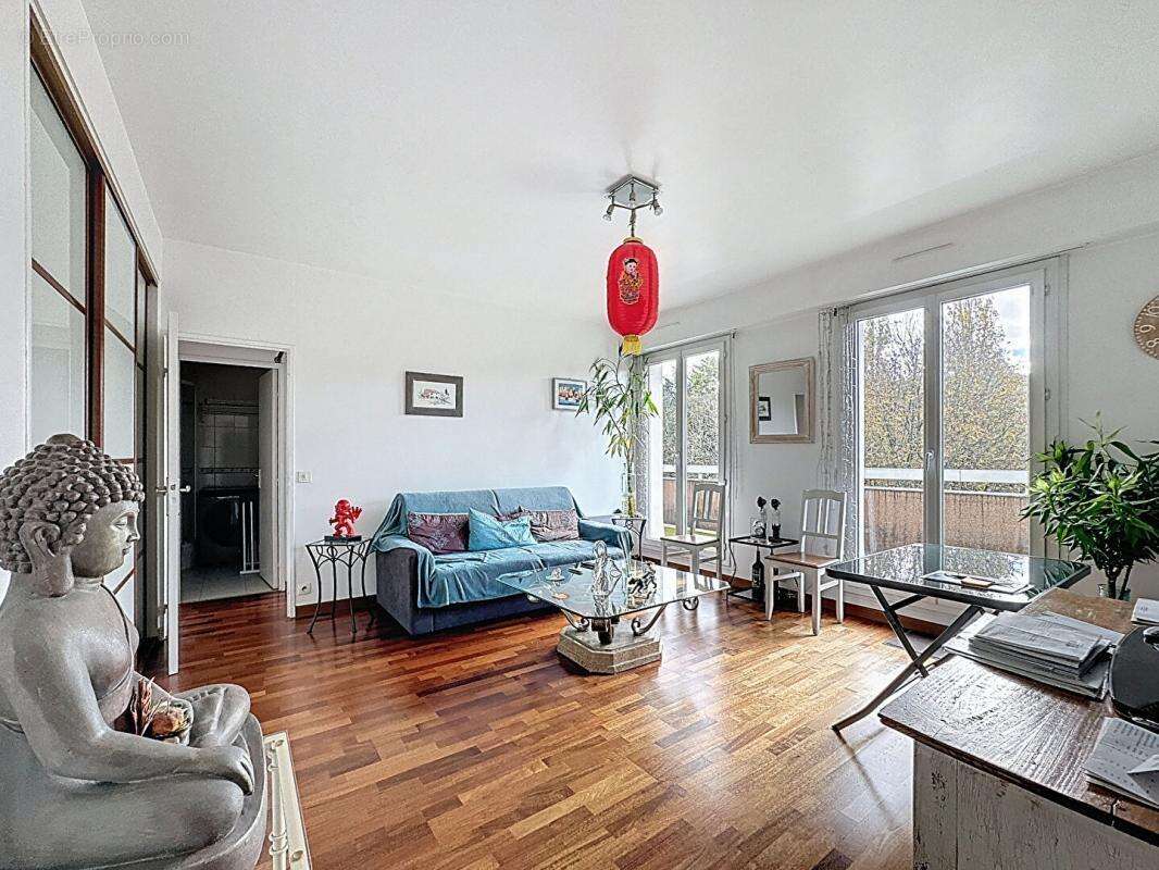 Appartement à BIEVRES