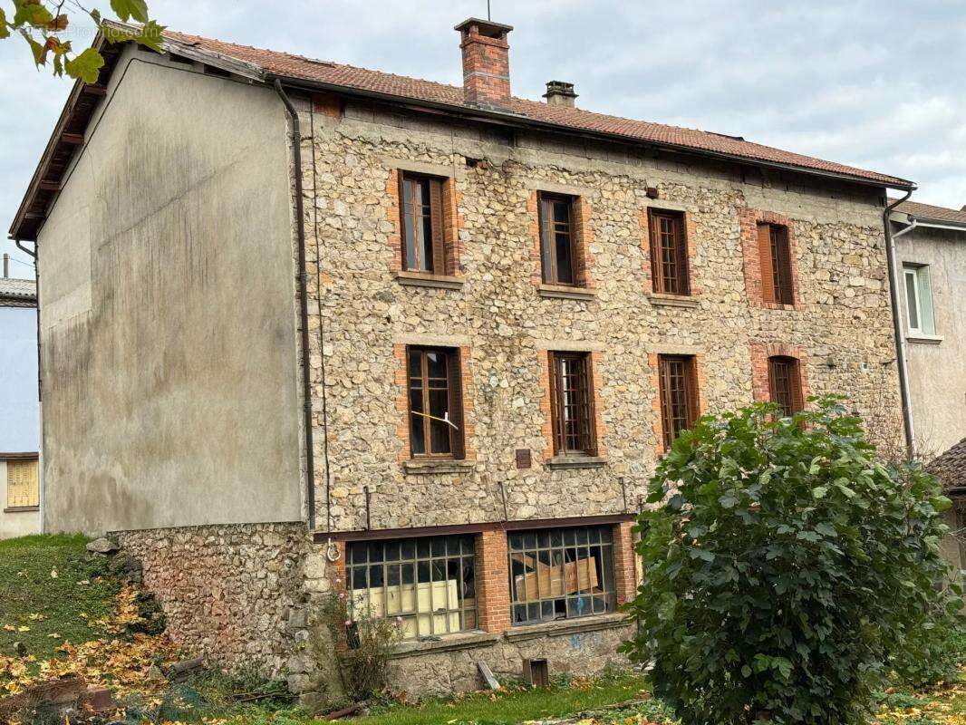 Maison à CHABRELOCHE