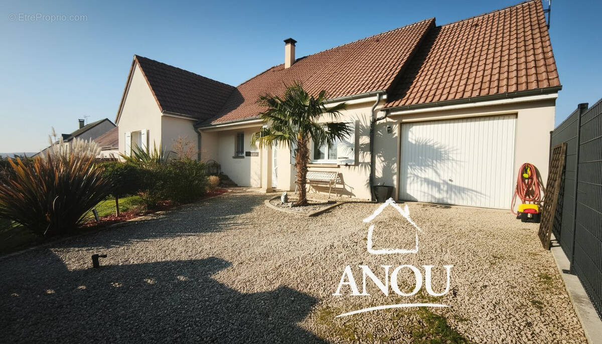 Maison à SAINT-DENIS-LES-PONTS