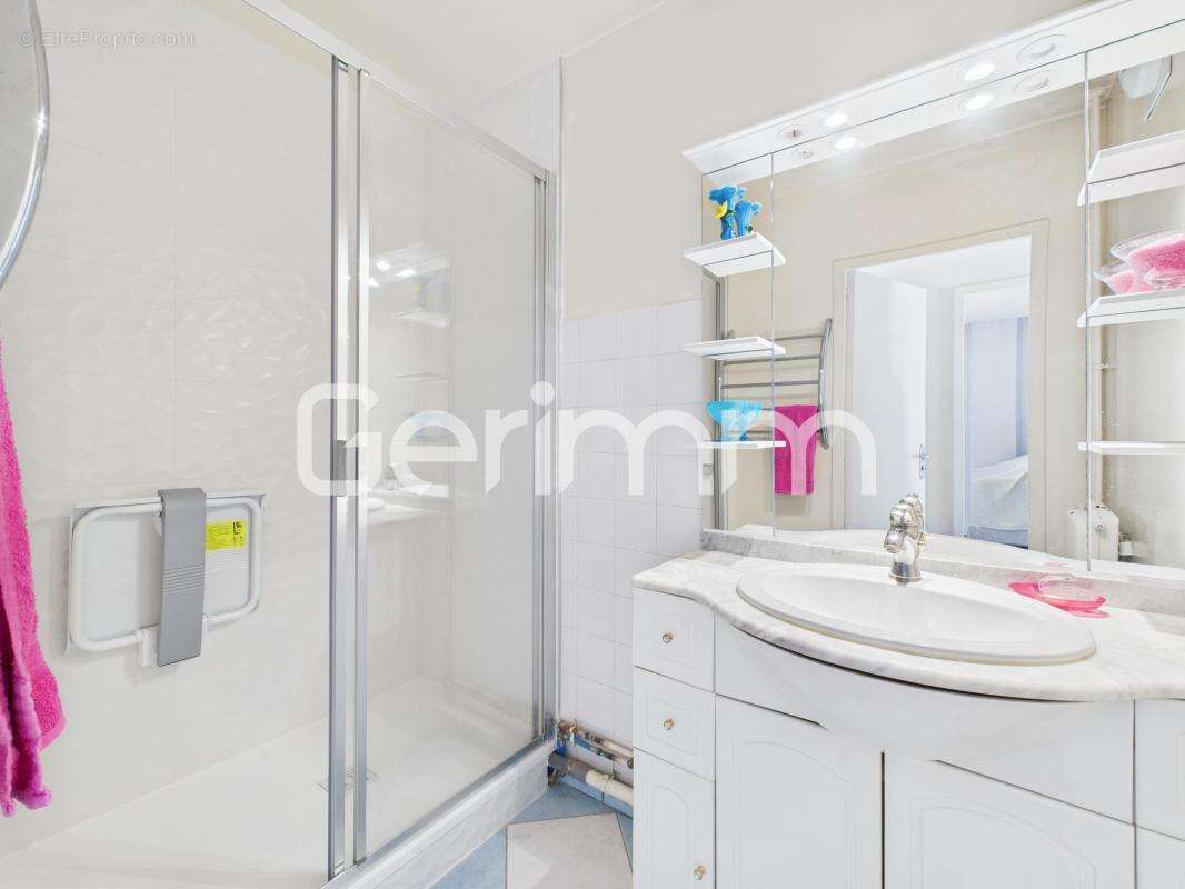 Appartement à MEYLAN