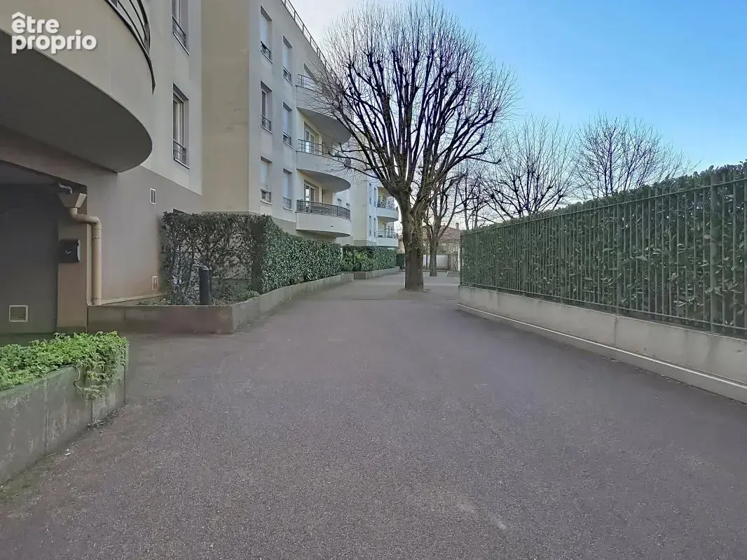 Appartement - 1 Chambre - Balcon - Proche commodités - photo 3