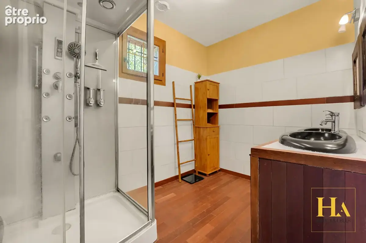 RARE Maison au milieu d'un bois, Cépet 102 m2, T5, 4200 m2 de terrain arboré - photo 8