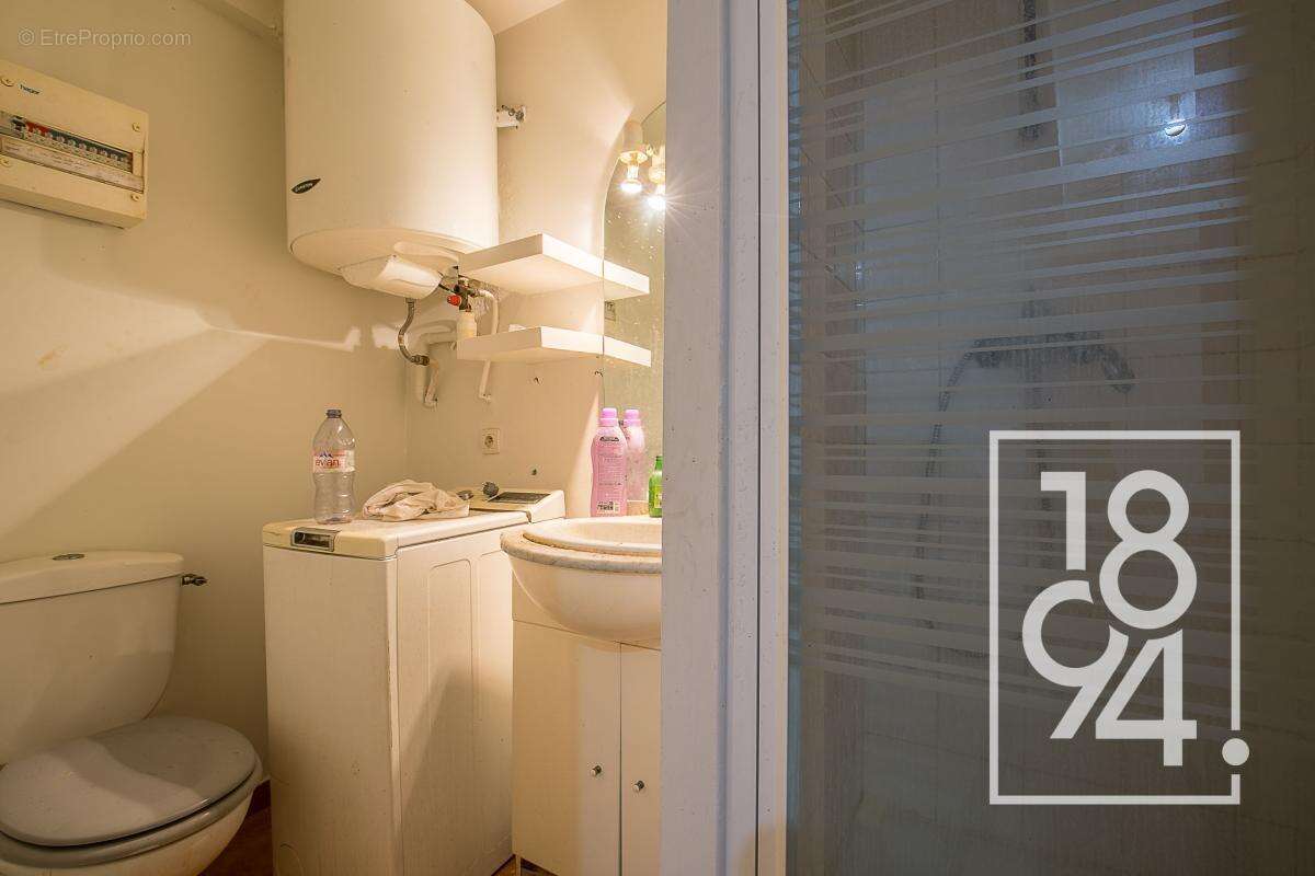 Appartement à MARSEILLE-2E