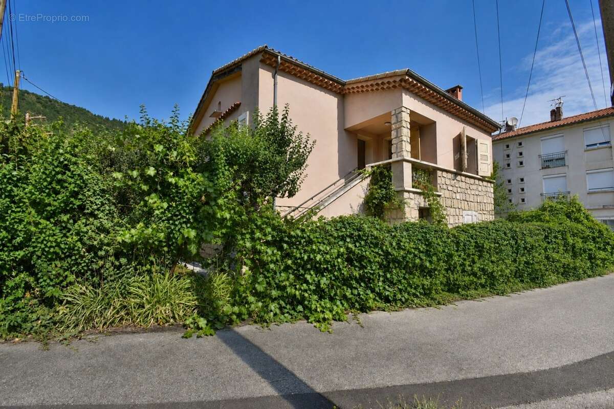 Maison 5 pièces à fort potentiel d'investissement - DIGNE-LES-BAINS (04000) - photo 3