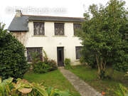 Maison à CHATEAUNEUF-DU-FAOU