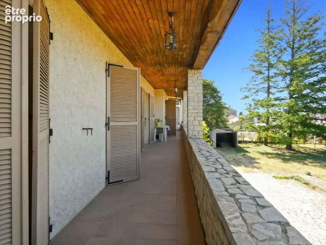 Investissement en nue-propriété 99m2 et 70m2 d'ateliers et garage, terrain 2552m2 - photo 6