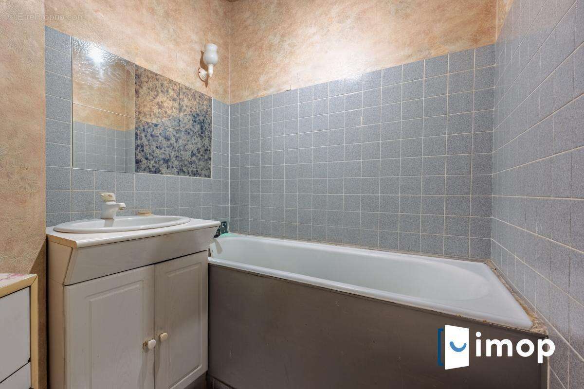 Appartement à LE PLESSIS-ROBINSON