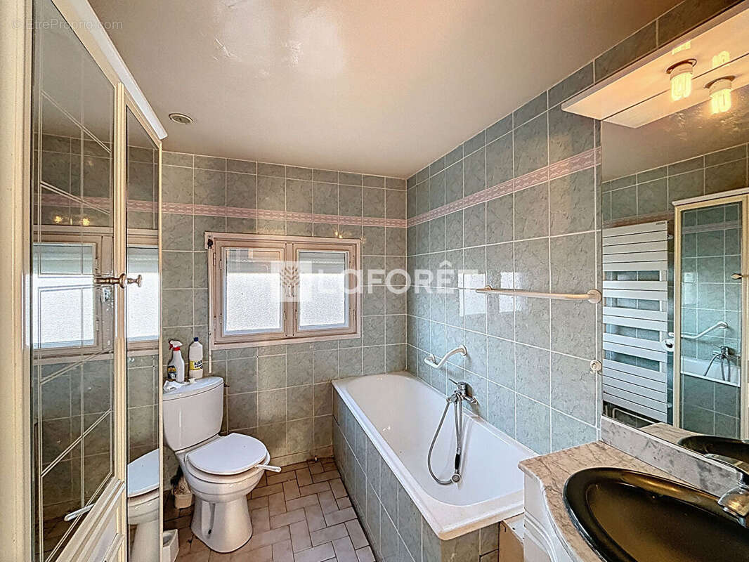 Maison Messei 9 pièces 213 m² - photo 6